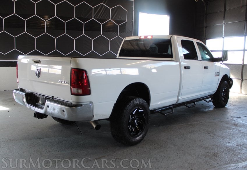 2014 Ram 3500. 4x4 - Image 7