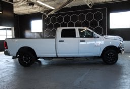 2014 Ram 3500. 4x4 - Image 10