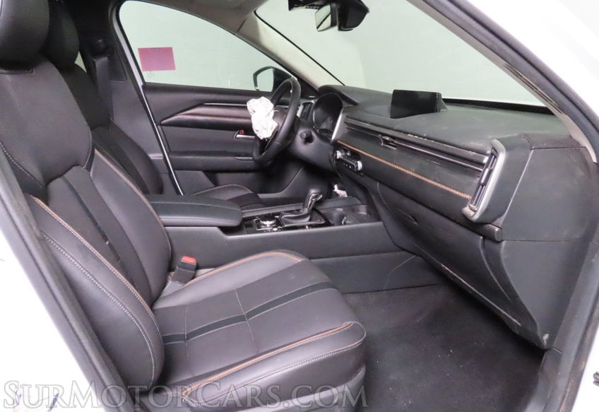 2026 Mazda CX-50 S Premium - Image 23