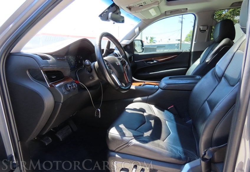 2018 Cadillac Escalade Luxury - Image 40