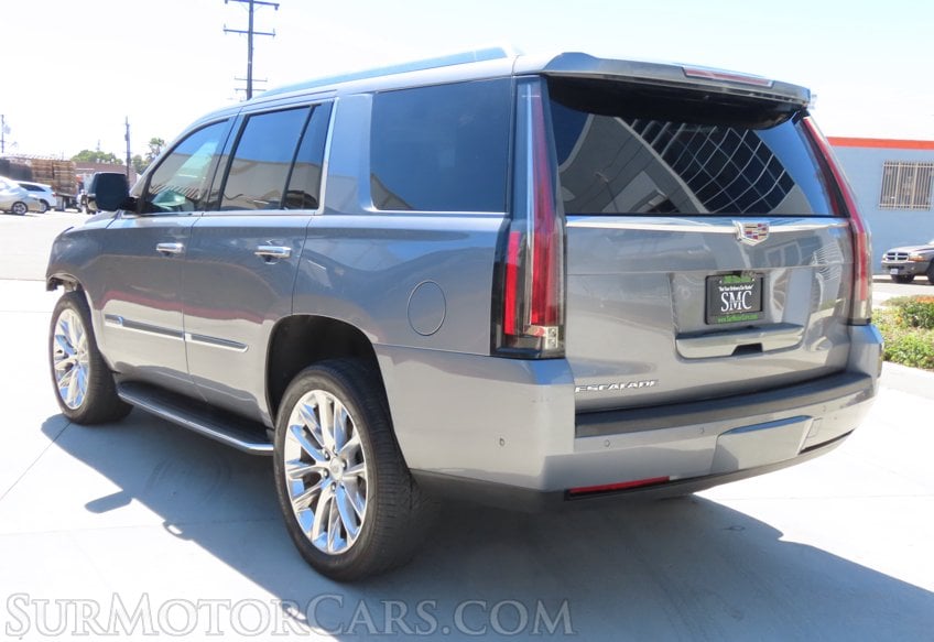 2018 Cadillac Escalade Luxury - Image 8