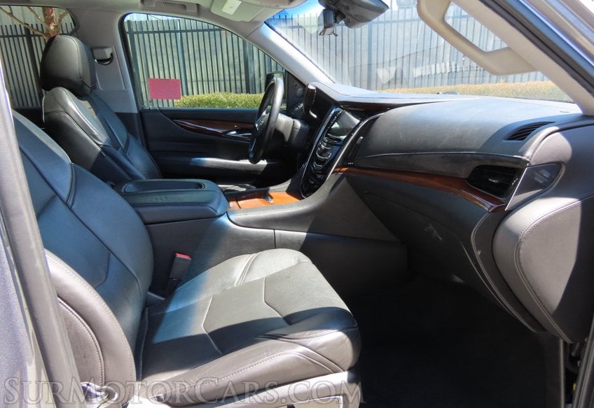 2018 Cadillac Escalade Luxury - Image 57