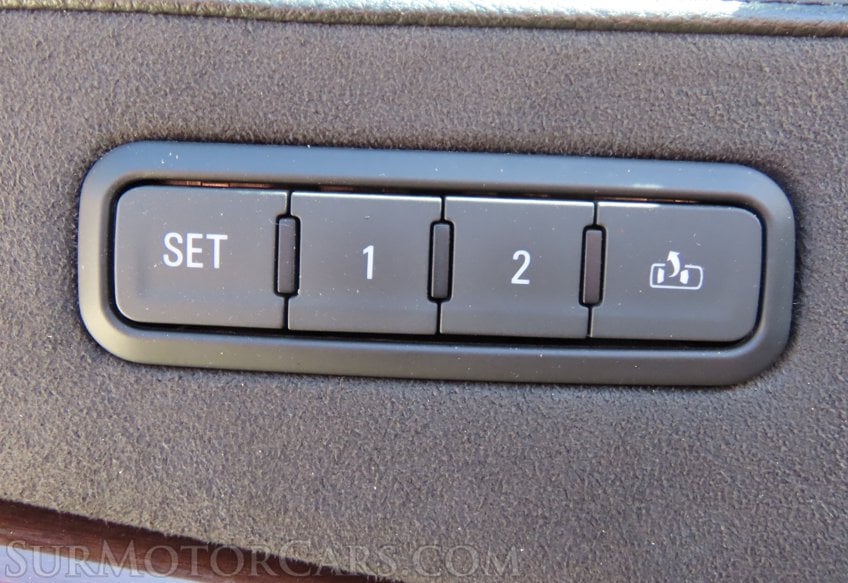 2018 Cadillac Escalade Luxury - Image 33