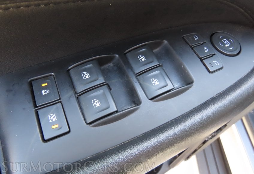 2018 Cadillac Escalade Luxury - Image 34
