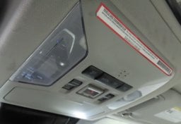 2022 Toyota RAV4 XLE Premium - Image 43