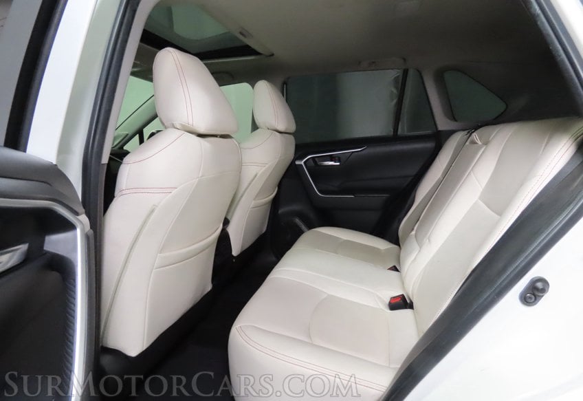 2022 Toyota RAV4 XLE Premium - Image 26