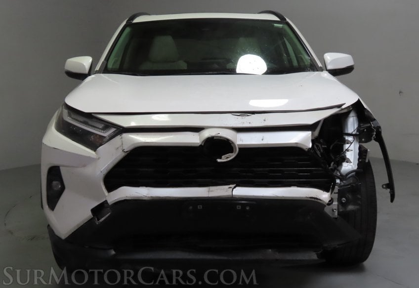 2022 Toyota RAV4 XLE Premium - Image 12