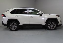2022 Toyota RAV4 XLE Premium - Image 6