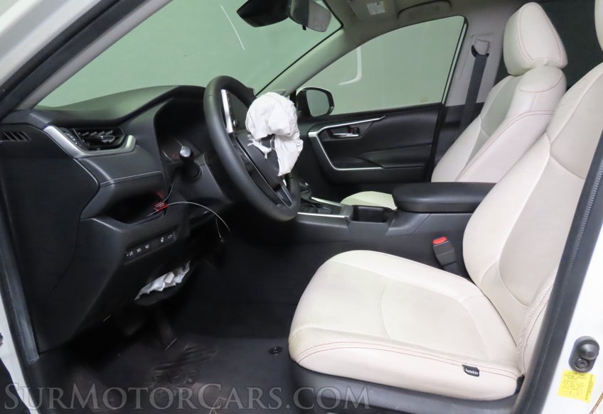 2022 Toyota RAV4 XLE Premium - Image 24