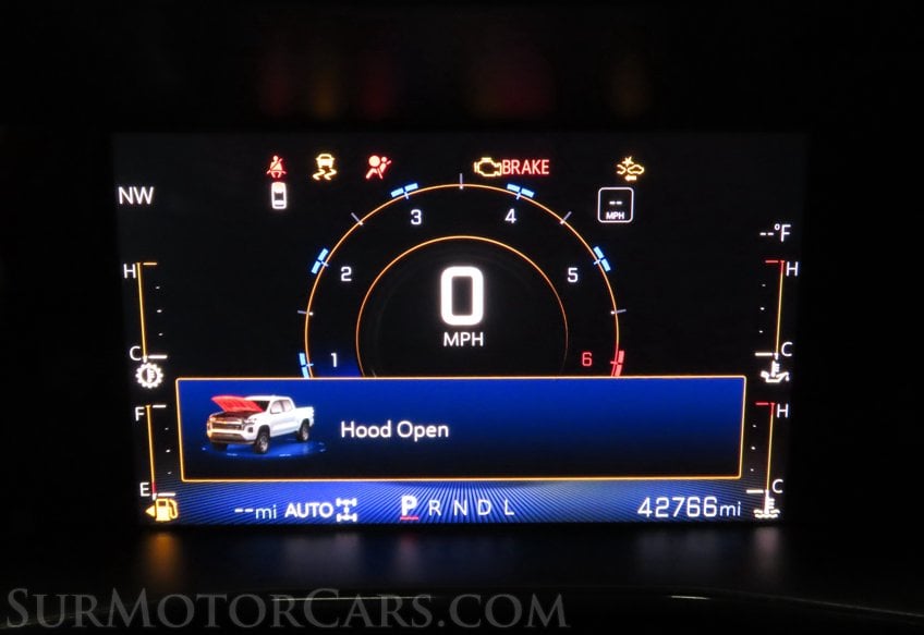 2023 Chevrolet Colorado Z71 - Image 34