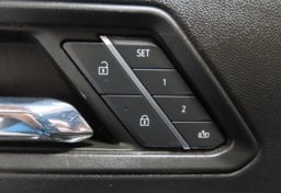 2023 Chevrolet Colorado Z71 - Image 23