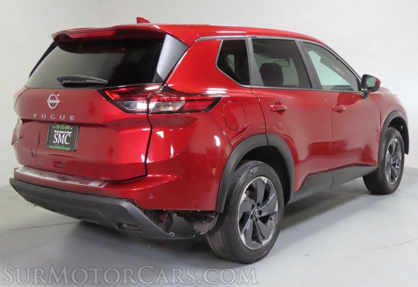 2025 Nissan Rogue SV - Image 8