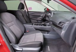 2025 Nissan Rogue SV - Image 17