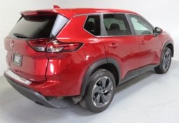 2025 Nissan Rogue SV - Image 10