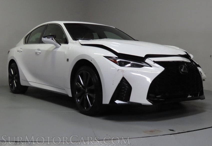 2025 Lexus IS 300 F SPORT Design - Image 3