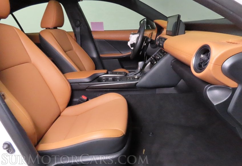 2025 Lexus IS 300 F SPORT Design - Image 43
