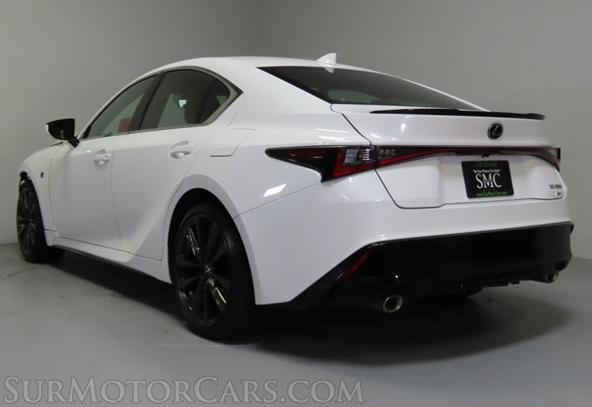 2025 Lexus IS 300 F SPORT Design - Image 7