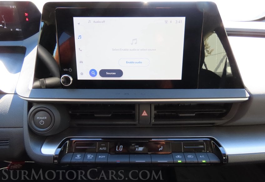 2025 Toyota Prius LE - Image 40
