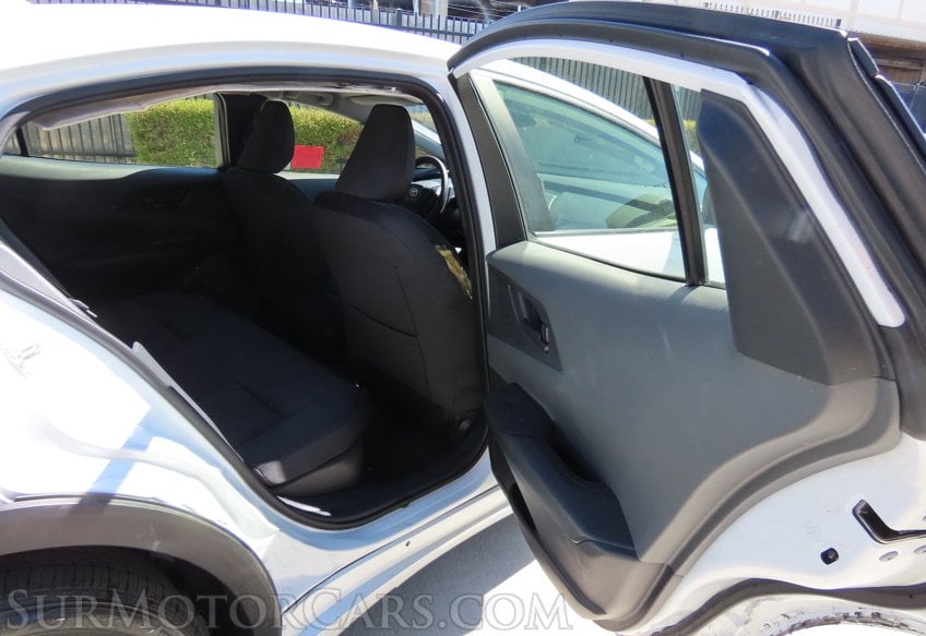2025 Toyota Prius LE - Image 22