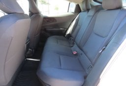 2025 Toyota Prius LE - Image 25