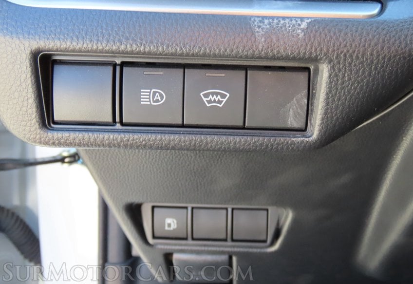2025 Toyota Prius LE - Image 42