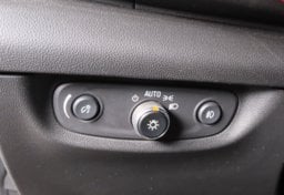 2018 Buick Regal TourX Essence - Image 44