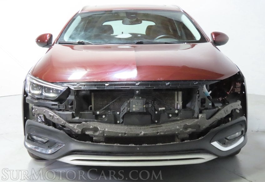 2018 Buick Regal TourX Essence - Image 10