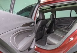 2018 Buick Regal TourX Essence - Image 25