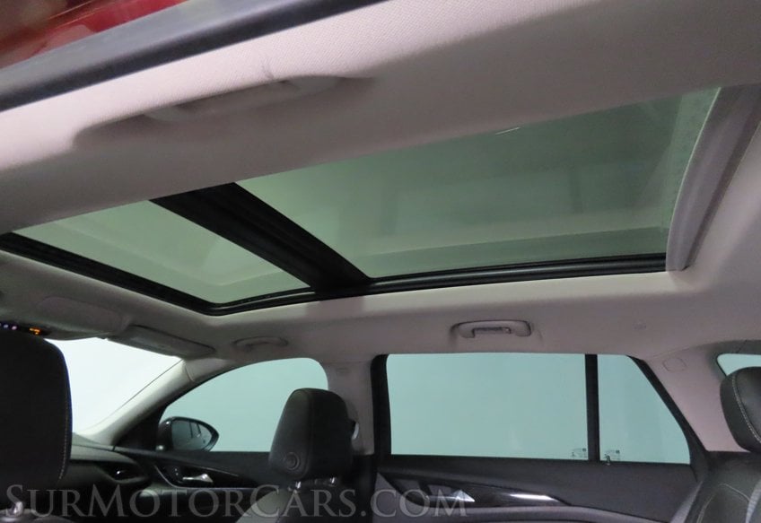 2018 Buick Regal TourX Essence - Image 40