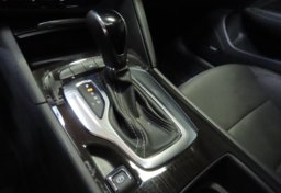 2018 Buick Regal TourX Essence - Image 38