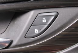 2018 Buick Regal TourX Essence - Image 46