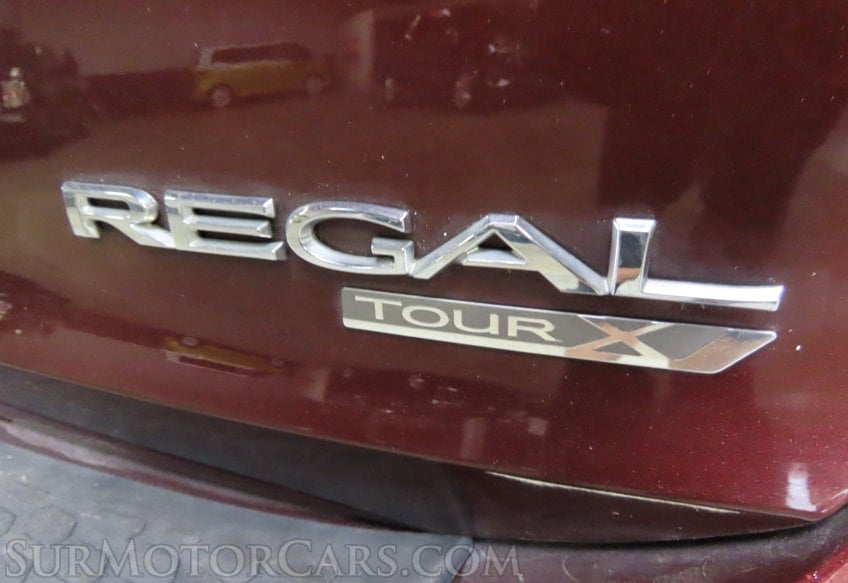 2018 Buick Regal TourX Essence - Image 16