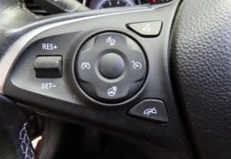 2018 Buick Regal TourX Essence - Image 29