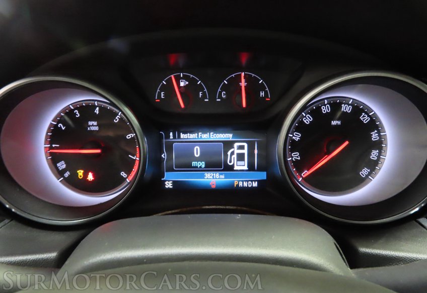 2018 Buick Regal TourX Essence - Image 37