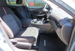 2025 Nissan Sentra SR - Image 26