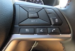 2025 Nissan Sentra SR - Image 33