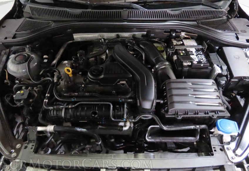 2025 Volkswagen Jetta Sport - Image 31