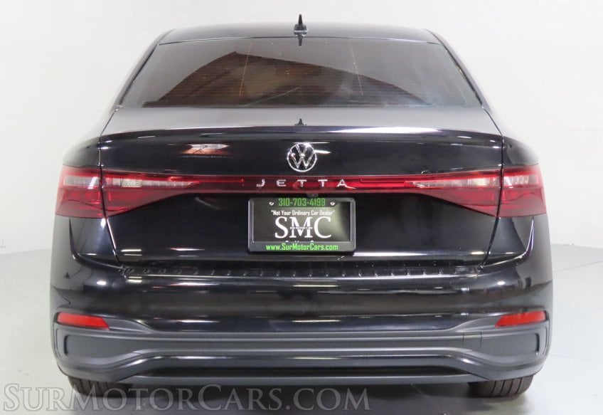 2025 Volkswagen Jetta Sport - Image 10