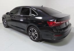 2025 Volkswagen Jetta Sport - Image 8