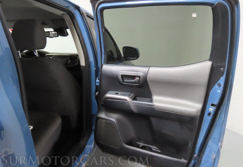 2019 Toyota Tacoma SR5 - Image 17