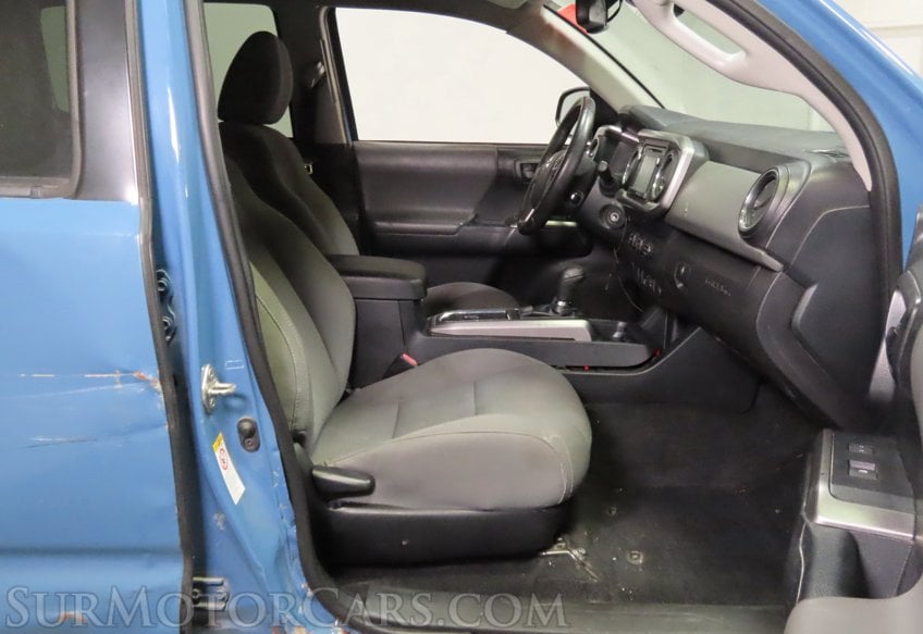 2019 Toyota Tacoma SR5 - Image 19