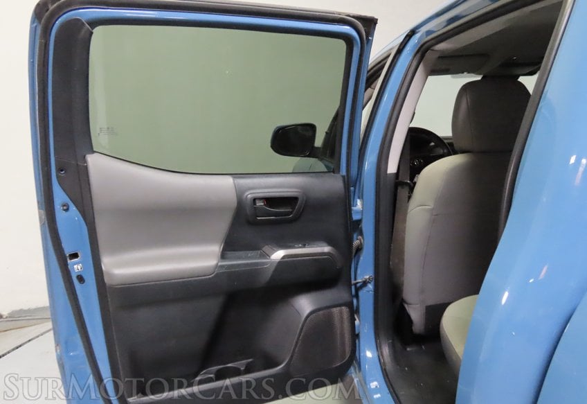 2019 Toyota Tacoma SR5 - Image 16