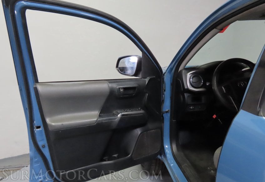 2019 Toyota Tacoma SR5 - Image 14