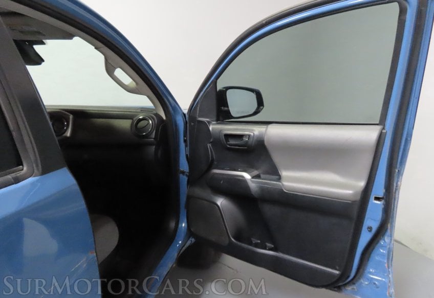 2019 Toyota Tacoma SR5 - Image 15