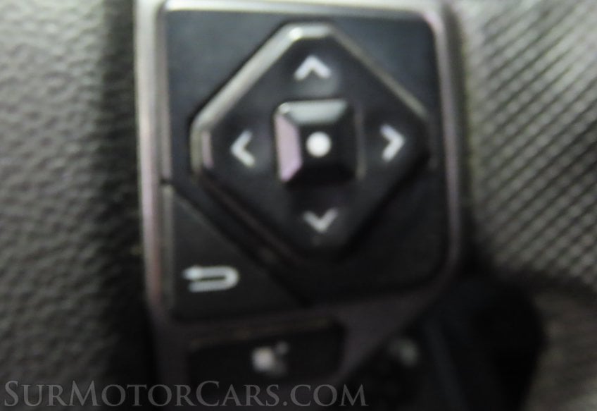 2019 Toyota Tacoma SR5 - Image 26