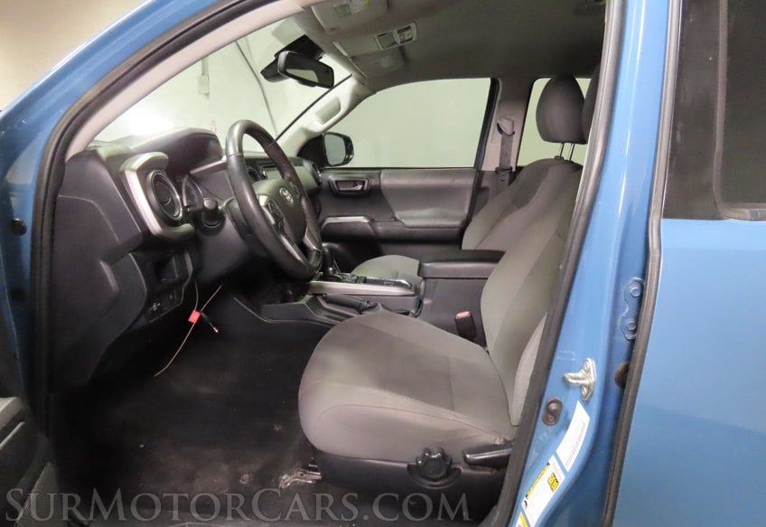 2019 Toyota Tacoma SR5 - Image 18