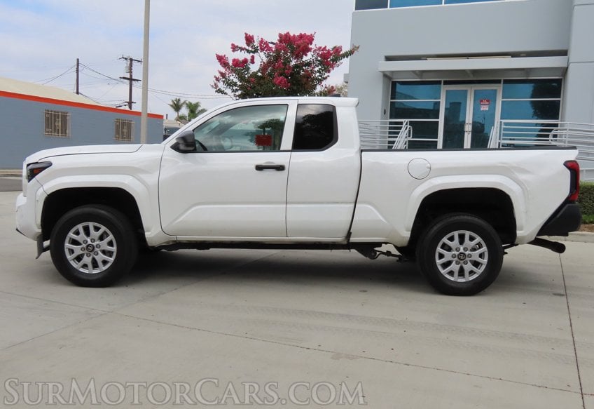 2025 Toyota Tacoma SR - Image 5