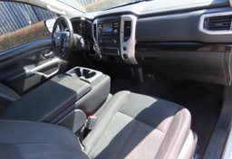 2017 Nissan Titan S - Image 20