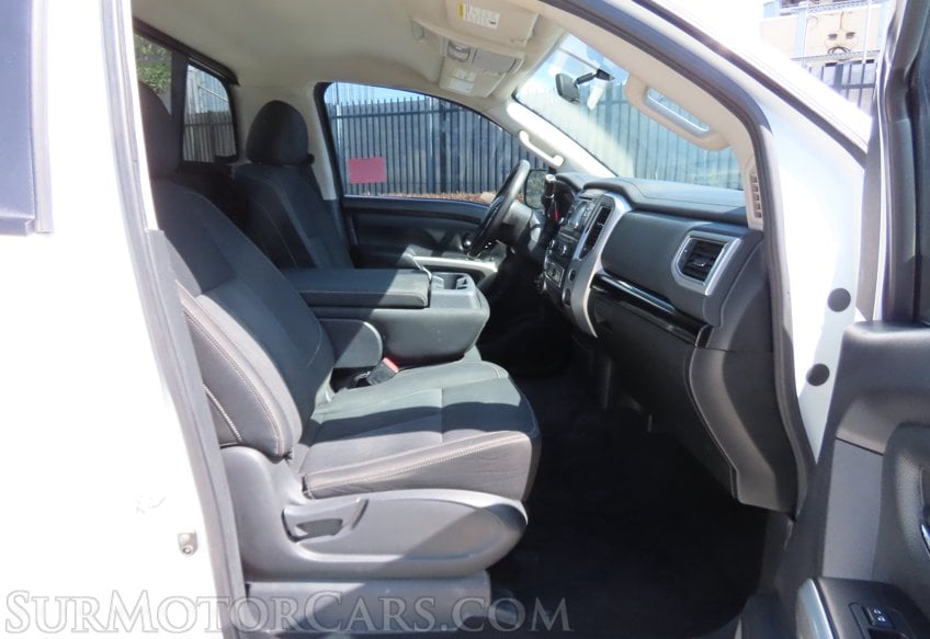 2017 Nissan Titan S - Image 18