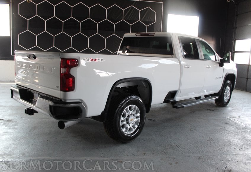 2026 Chevrolet Silverado 3500HD 4x4 LT - Image 8